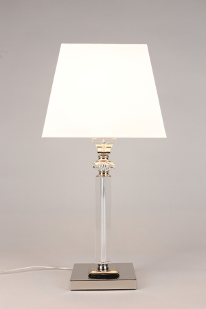 картинка Интерьерная настольная лампа с выключателем Emilia APL.723.04.01 от магазина BTSvet