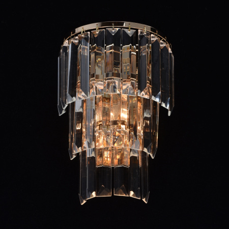 картинка Настенный светильник Аделард 642022701 от магазина BTSvet