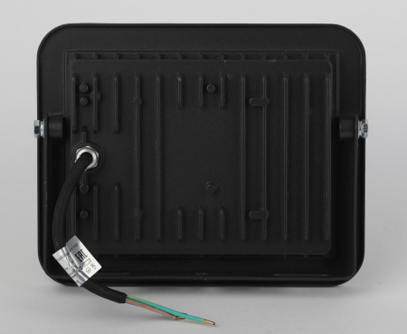 картинка Прожектор уличный светодиодный LPR-061-0-65K-050 IP65 от магазина BTSvet