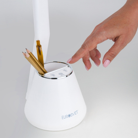 картинка Офисная настольная лампа светодиодная с выключателем и регулировкой яркости Office 80421/1 от магазина BTSvet