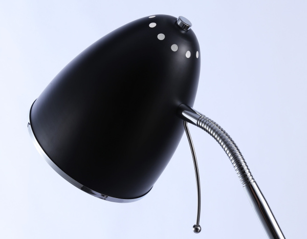картинка Торшер с выключателем TRADITIONAL TR97681 от магазина BTSvet