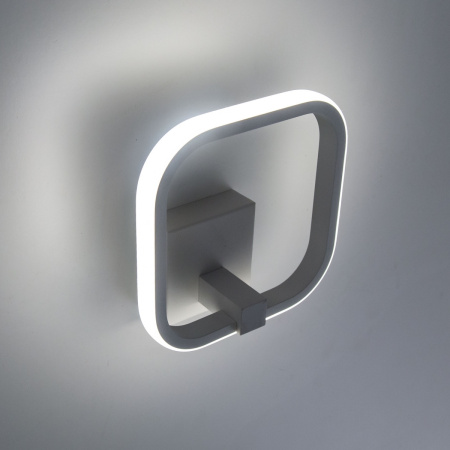 картинка Бра светодиодное с регулировкой цветовой температуры и яркости Бакстер CL230B310 от магазина BTSvet