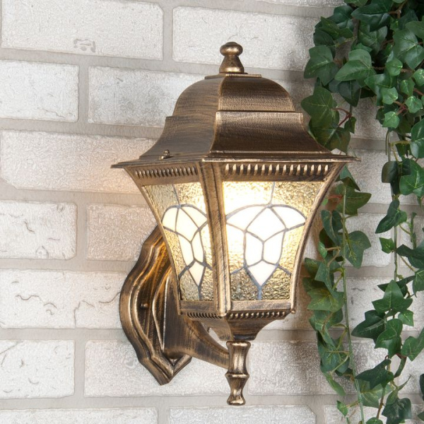 Настенный фонарь уличный Altair черное золото