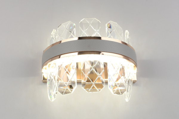 картинка Настенный светильник Juda APL.032.01.32 от магазина BTSvet