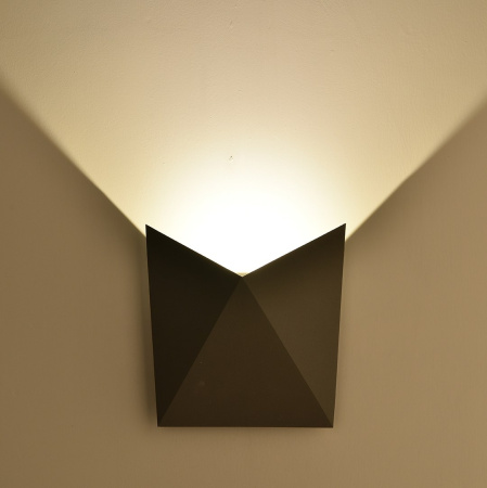 картинка Архитектурная подсветка светодиодная TANGO GW-A816-7-BL-WW IP54 от магазина BTSvet