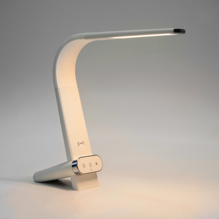 картинка Офисная настольная лампа светодиодная с диммером и сенсором регулировкой цветовой температуры и яркости беспроводным ЗУ и USB-портом Upgrade 80427/1 от магазина BTSvet