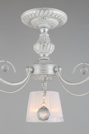 картинка Потолочная люстра на штанге Campovaglio OML-54117-03 от магазина BTSvet