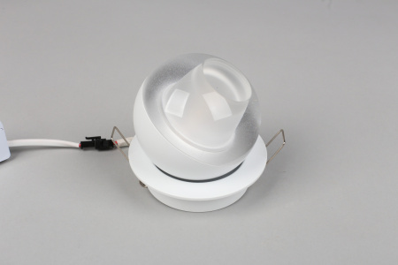 картинка Встраиваемый светильник светодиодный Mantova OML-103009-08 от магазина BTSvet