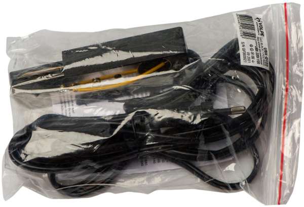 картинка Ввод питания для однофазного шинопровода UBX-Q122 G02 BLACK 1 POLYBAG от магазина BTSvet