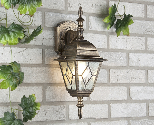 картинка Настенный фонарь уличный Vega D черное золото от магазина BTSvet