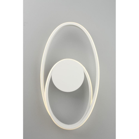 картинка Настенный светильник светодиодный OML-04901-28 от магазина BTSvet