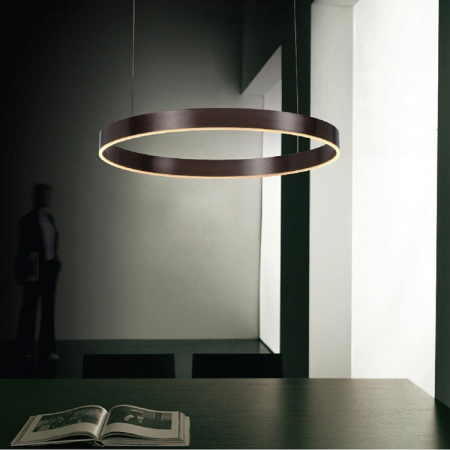 картинка Подвесной светильник светодиодный Straight V2455-PL от магазина BTSvet