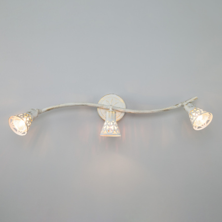 картинка Спот на штанге 20027/3 белый с золотом от магазина BTSvet