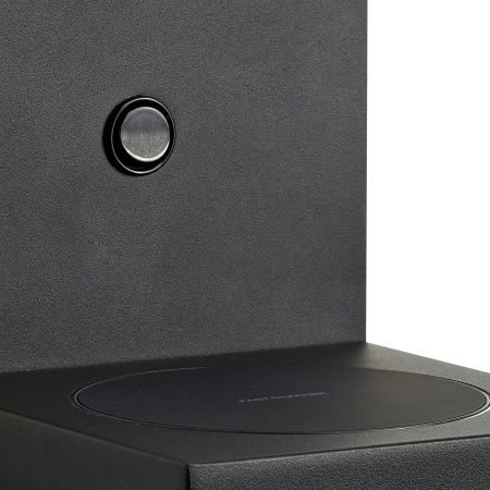 картинка Настенный светодиодный светильник с выключателем и беспроводным ЗУ Zanzibar 6755 IP20 от магазина BTSvet