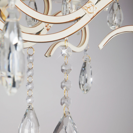 картинка Потолочная люстра 12205/6 белый Strotskis от магазина BTSvet