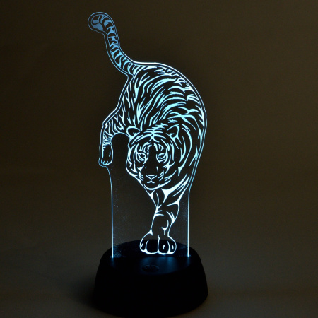 картинка Световая фигура светодиодная с выключателем ULI-M506 RGB/3AA TIGER/BLACK от магазина BTSvet