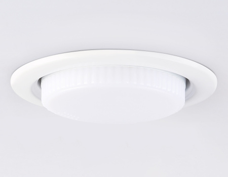 картинка Точечный встраиваемый светильник Ambrella STANDARD SPOT G10101 от магазина BTSvet