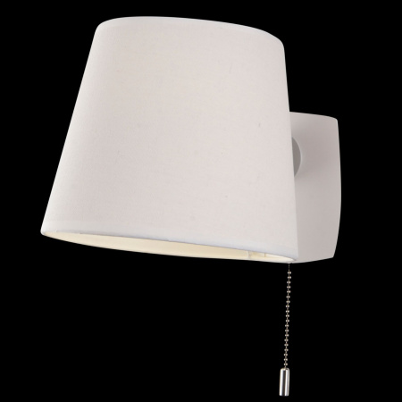 картинка Бра с выключателем Bergamo MOD613WL-01W от магазина BTSvet