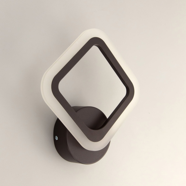 картинка Бра светодиодное с регулировкой цветовой температуры и яркости Марсель Смарт CL232B315 от магазина BTSvet