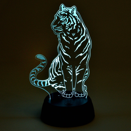 картинка Световая фигура светодиодная с выключателем ULI-M507 RGB/3AA TIGER/BLACK от магазина BTSvet