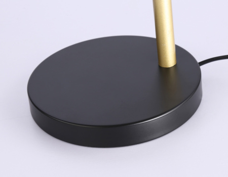 картинка Интерьерная настольная лампа с выключателем TRADITIONAL TR97129 от магазина BTSvet