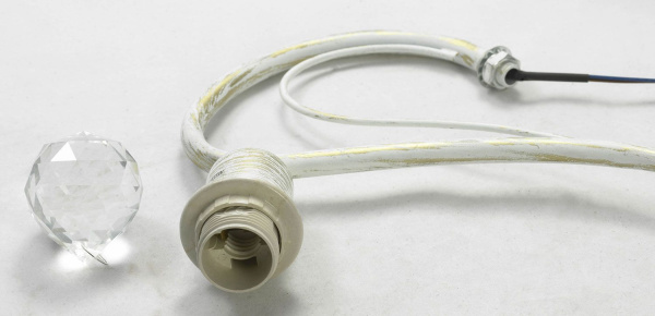 картинка Потолочная люстра LSP-8062 от магазина BTSvet