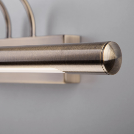 картинка Светодиодная подсветка для картин Simple LED 10W 1011 IP20 бронза от магазина BTSvet