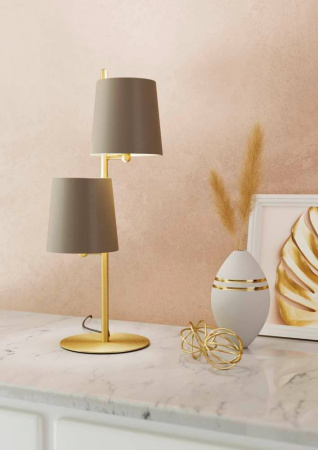 картинка Интерьерная настольная лампа Almeida 3 99611 от магазина BTSvet