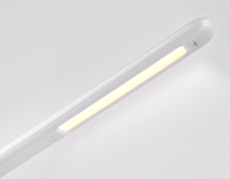 картинка Офисная настольная лампа диммируемая светодиодная с регулировкой цветовой температуры и беспроводным ЗУ Desk DE525 от магазина BTSvet