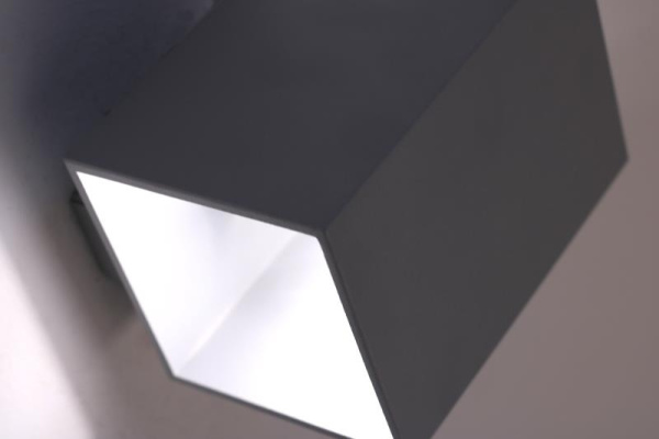 картинка Настенный светильник Rubik 625/K DL CZA от магазина BTSvet