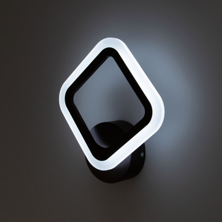 картинка Бра светодиодное с регулировкой цветовой температуры и яркости Марсель Смарт CL232B315 от магазина BTSvet