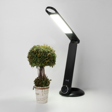 картинка Офисная настольная лампа светодиодная складываемая с диммером и сенсором регулировкой цветовой температуры и яркости беспроводным ЗУ и USB-портом Action 80428/1 от магазина BTSvet
