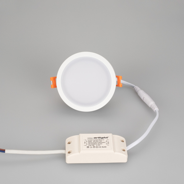 картинка Светодиодная панель встраиваемая LTD-95SOL-10W Warm White (Arlight, IP44 Пластик, 3 года) 017985 от магазина BTSvet