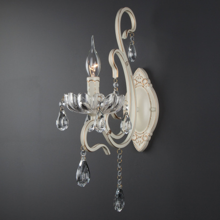 картинка Бра свеча 12205/1 белый Strotskis от магазина BTSvet