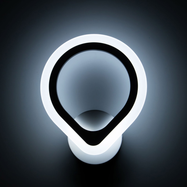 картинка Бра светодиодное с регулировкой цветовой температуры и яркости Транай Смарт CL235B310 от магазина BTSvet