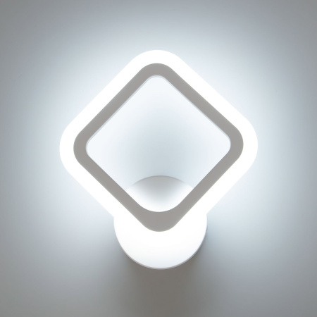 картинка Бра светодиодное с регулировкой цветовой температуры и яркости Марсель Смарт CL232B310 от магазина BTSvet