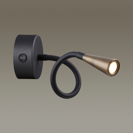 картинка Спот светодиодный для чтения с выключателем Odds 4289/3WL от магазина BTSvet