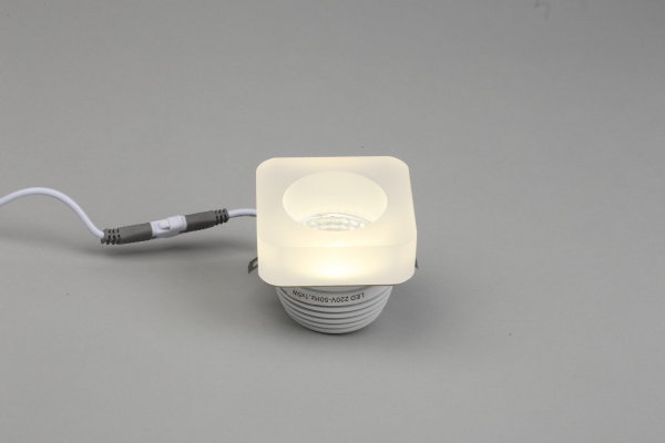 картинка Встраиваемый светильник светодиодный Dayon APL.0104.19.05 от магазина BTSvet