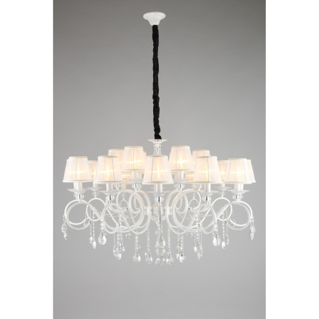 картинка Большая люстра Mezzano OML-79103-18 от магазина BTSvet