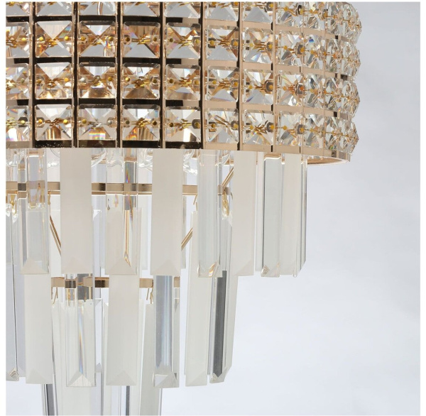 картинка Подвесная люстра хрустальная Бриз 111013906 от магазина BTSvet