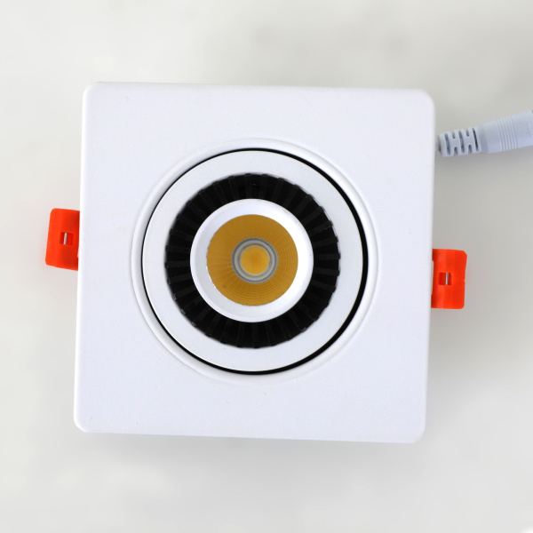 картинка Встраиваемый светильник Cardine 2417-1U от магазина BTSvet