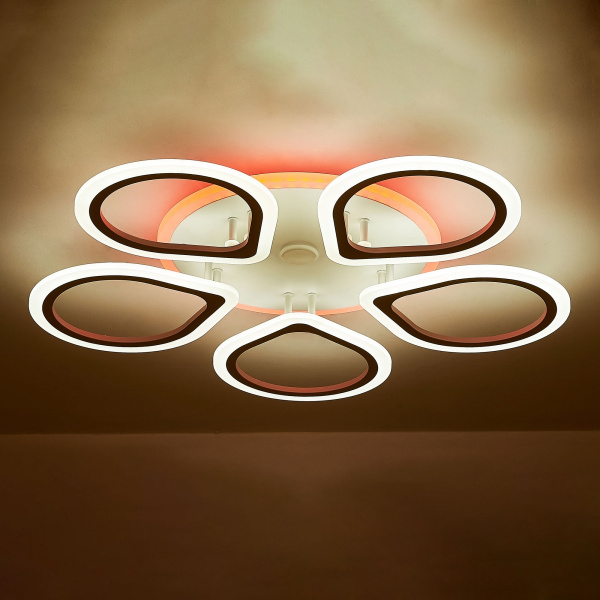 картинка Потолочная люстра светодиодная с пультом и управлением смартфоном регулировкой цветовой температуры и яркости RGB Транай Смарт CL235A150E от магазина BTSvet