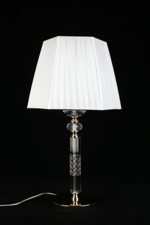 картинка Интерьерная настольная лампа с выключателем Silvian APL.719.04.01 от магазина BTSvet