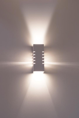 картинка Настенный светильник Harold 697/1 BIA от магазина BTSvet