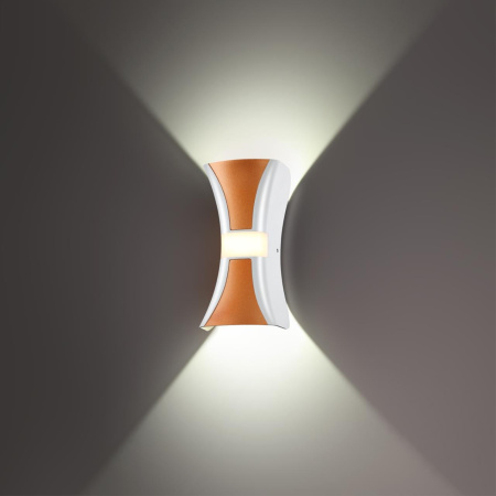 картинка Настенный светильник уличный Street 358937 от магазина BTSvet