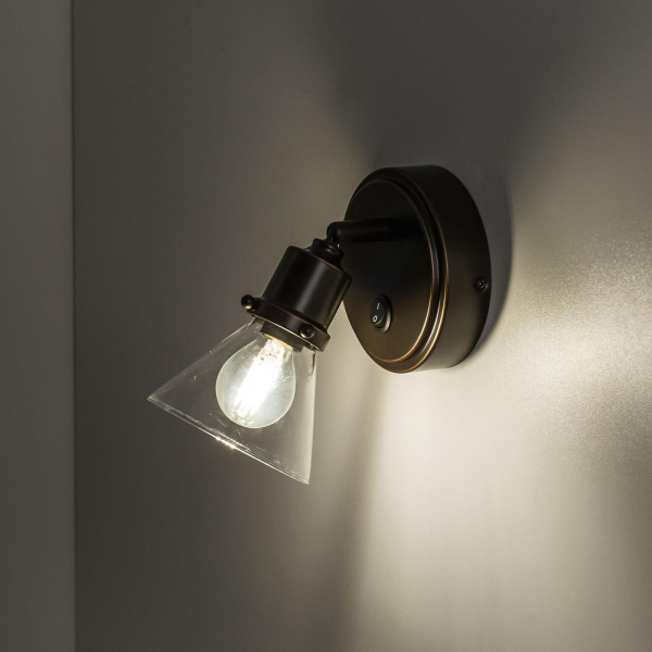 картинка Спот с выключателем Бисмарк CL564511 от магазина BTSvet