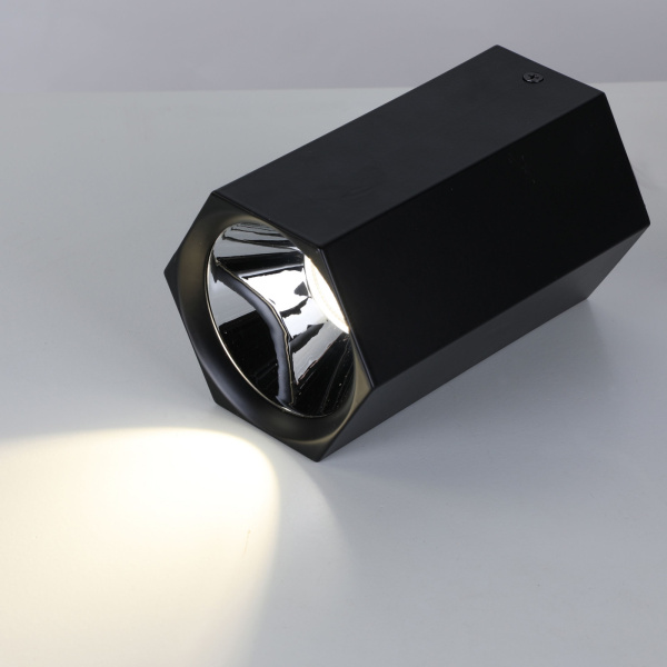 картинка Накладной светильник Hexahedron 2396-1U от магазина BTSvet