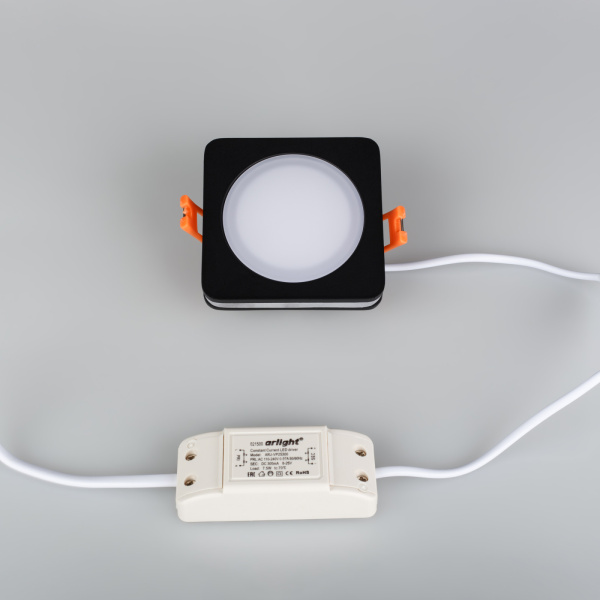 картинка Светодиодная панель встраиваемая LTD-80x80SOL-BK-5W Day White (Arlight, IP44 Пластик, 3 года) 021481 от магазина BTSvet
