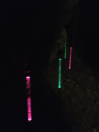 картинка Газонная световая фигура светодиодная на солнечных батареях Пузырьки ERASF024-22 от магазина BTSvet