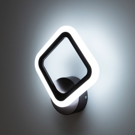 картинка Бра светодиодное с регулировкой цветовой температуры и яркости Марсель Смарт CL232B315 от магазина BTSvet